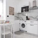 別荘 Casa Liri -centrale, Moderna, 5min Spiaggia, Ariston- サンレモ