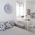 Casa Liri -centrale, Moderna, 5min Spiaggia, Ariston- *