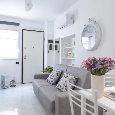 Casa Liri -centrale, Moderna, 5min Spiaggia, Ariston- 度假居 *