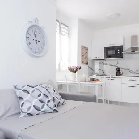 Casa Liri -centrale, Moderna, 5min Spiaggia, Ariston- 別荘 *