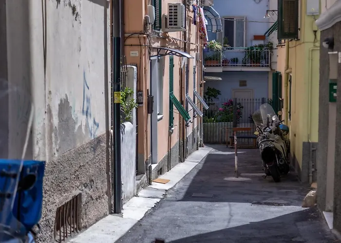 Semesterbostad Casa Liri -centrale, Moderna, 5min Spiaggia, Ariston- *