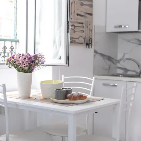 Ferienhaus Casa Liri -centrale, Moderna, 5min Spiaggia, Ariston- Sanremo