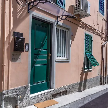 Casa vacanze Casa Liri -centrale, Moderna, 5min Spiaggia, Ariston- Sanremo