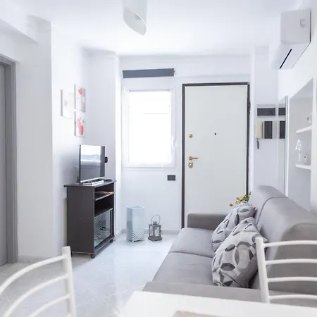 Casa Liri -centrale, Moderna, 5min Spiaggia, Ariston- Casa vacanze Sanremo