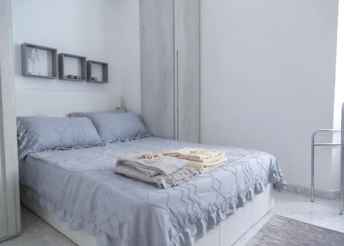 Casa Liri -centrale, Moderna, 5min Spiaggia, Ariston- San Remo