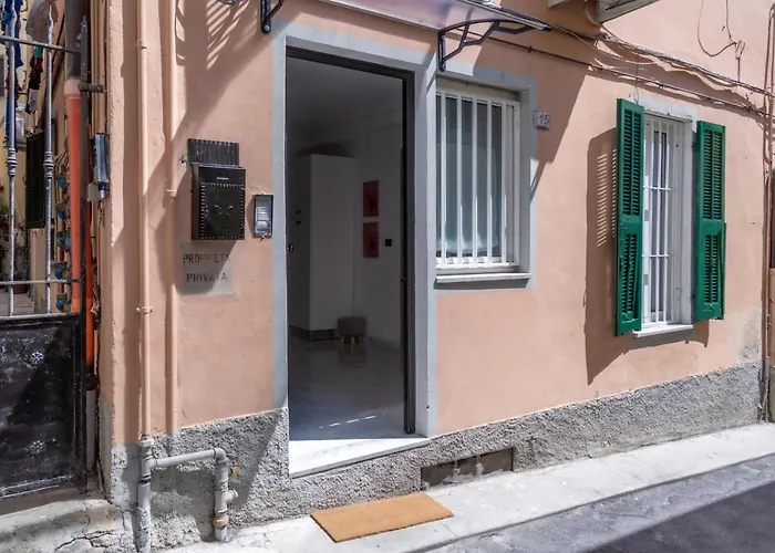 Casa Liri -centrale, Moderna, 5min Spiaggia, Ariston- Hébergement de vacances *